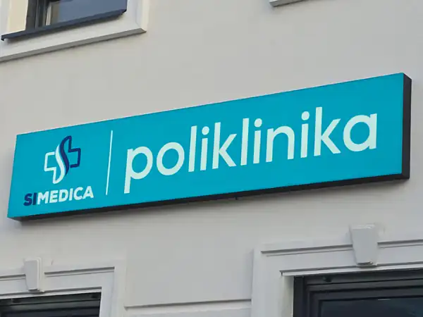 Jednostrani light box danju