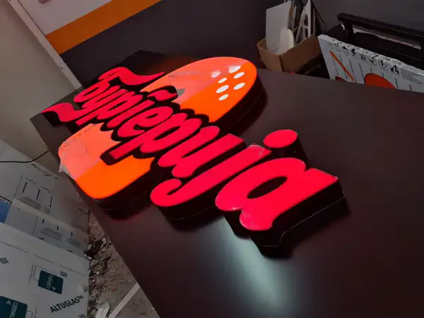 3D Art - svetlece reklame